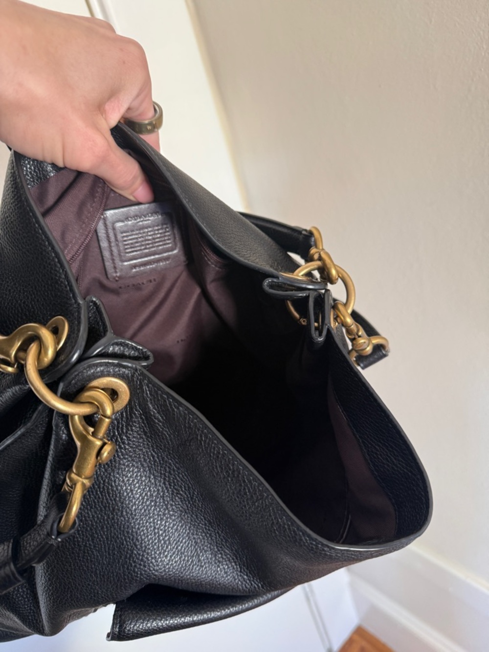 Coach Tabby Hobo Black Leather Shoulder Bag with Gold Hardware - Picture 6 of 7